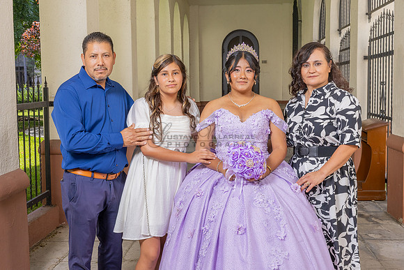 Amy Lopez quinceanera event celebration in Los Angeles Ca, photography and videography by Gustavo Villarreal. 323-633-8283, www.gvphotoandvideo.com