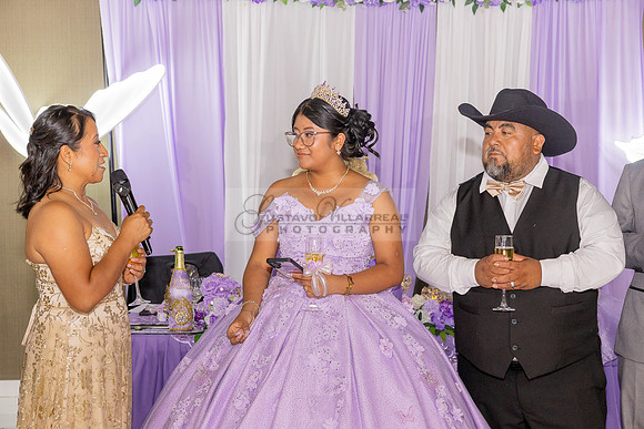 Amy Lopez quinceanera event celebration in Los Angeles Ca, photography and videography by Gustavo Villarreal. 323-633-8283, www.gvphotoandvideo.com