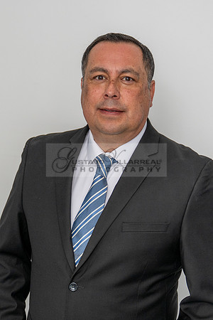 Jose Mireles Business Headshots, corporate, realtor, in Whittier California, Gustavo Villarreal photography, 323-633-8283