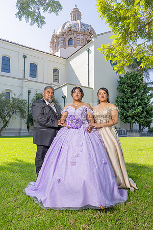 Amy Lopez quinceanera event celebration in Los Angeles Ca, photography and videography by Gustavo Villarreal. 323-633-8283, www.gvphotoandvideo.com