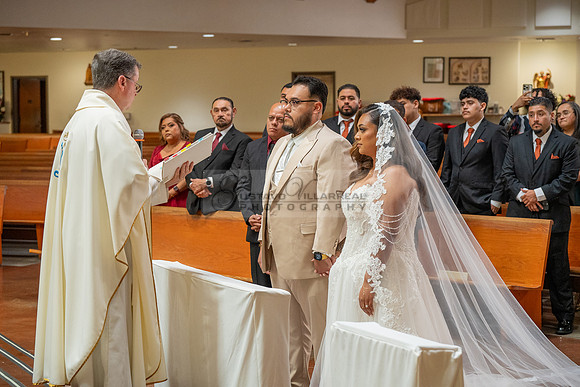 LINK #2-Luis and Luisa wedding celebration in Santa Ana Ca, reception at the Love Songs Venue in Perris Ca, photography and videography by Gustavo Villarreal, 323-633-8283, www.gvphotoandvideo.com