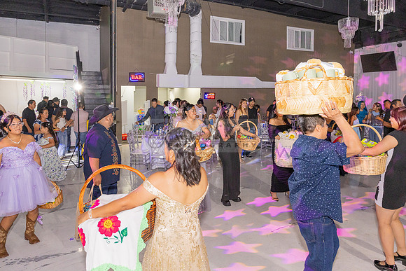 Amy Lopez quinceanera event celebration in Los Angeles Ca, photography and videography by Gustavo Villarreal. 323-633-8283, www.gvphotoandvideo.com