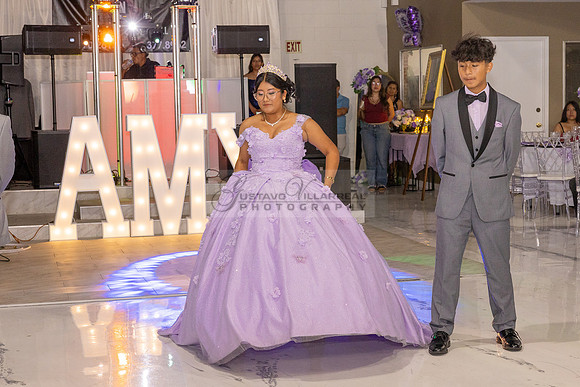 Amy Lopez quinceanera event celebration in Los Angeles Ca, photography and videography by Gustavo Villarreal. 323-633-8283, www.gvphotoandvideo.com