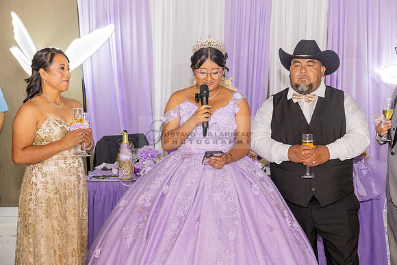 Amy Lopez quinceanera event celebration in Los Angeles Ca, photography and videography by Gustavo Villarreal. 323-633-8283, www.gvphotoandvideo.com