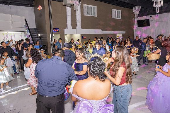 Amy Lopez quinceanera event celebration in Los Angeles Ca, photography and videography by Gustavo Villarreal. 323-633-8283, www.gvphotoandvideo.com
