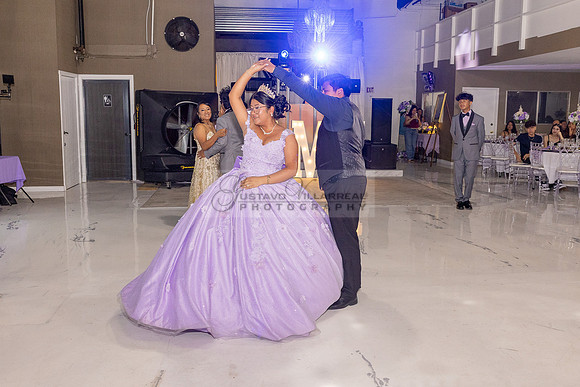 Amy Lopez quinceanera event celebration in Los Angeles Ca, photography and videography by Gustavo Villarreal. 323-633-8283, www.gvphotoandvideo.com