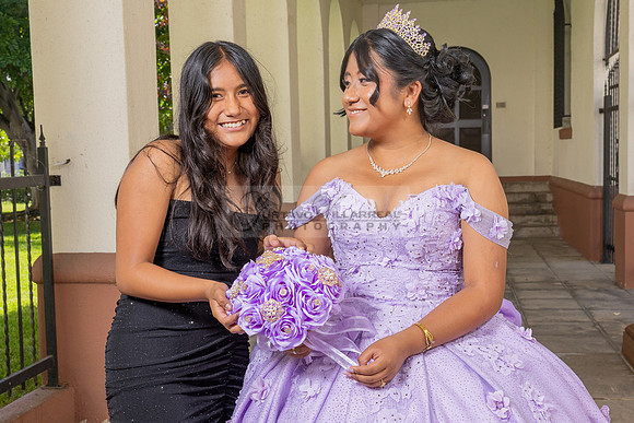 Amy Lopez quinceanera event celebration in Los Angeles Ca, photography and videography by Gustavo Villarreal. 323-633-8283, www.gvphotoandvideo.com