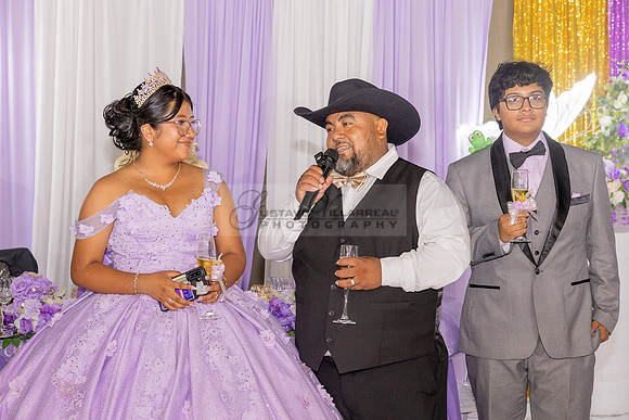 Amy Lopez quinceanera event celebration in Los Angeles Ca, photography and videography by Gustavo Villarreal. 323-633-8283, www.gvphotoandvideo.com