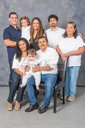 Andres family portraits, fotos de familia en Whittier Ca, 323-633-8283, www.gvphotoandvideo.com