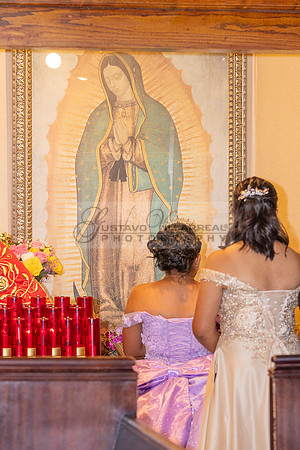 Amy Lopez quinceanera event celebration in Los Angeles Ca, photography and videography by Gustavo Villarreal. 323-633-8283, www.gvphotoandvideo.com