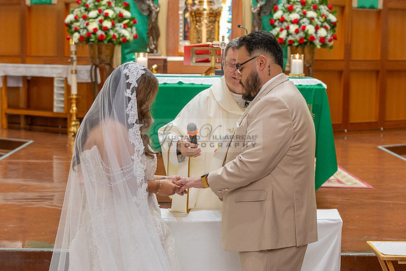 LINK #1-Luis and Luisa wedding celebration in Santa Ana Ca, reception at the Love Songs Venue in Perris Ca, photography and videography by Gustavo Villarreal, 323-633-8283, www.gvphotoandvideo.com