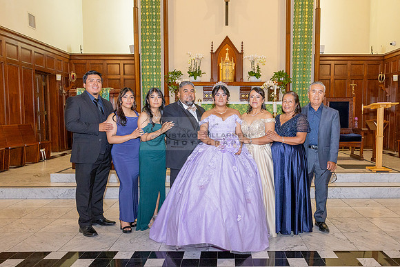 Amy Lopez quinceanera event celebration in Los Angeles Ca, photography and videography by Gustavo Villarreal. 323-633-8283, www.gvphotoandvideo.com
