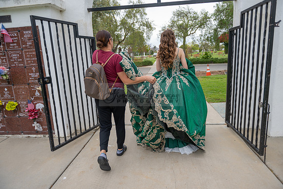 Quinceaneras photoshoot, photographer, videographer at San Luis Rey Mission in Oceanside Ca. 323-633-8283 www.gvphotoandvideo.com