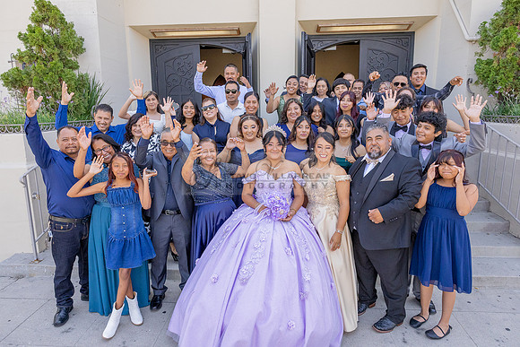 Amy Lopez quinceanera event celebration in Los Angeles Ca, photography and videography by Gustavo Villarreal. 323-633-8283, www.gvphotoandvideo.com