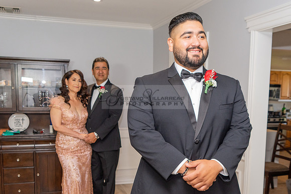 Susana and Jon wedding celebration at Candlewood Country Club in Whittier Ca, Gustavo Villarreal photographer, videographer 323-633-8283, www.gvphotoandvideo.com