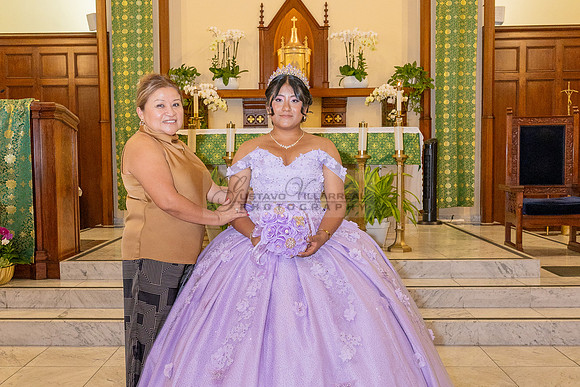 Amy Lopez quinceanera event celebration in Los Angeles Ca, photography and videography by Gustavo Villarreal. 323-633-8283, www.gvphotoandvideo.com