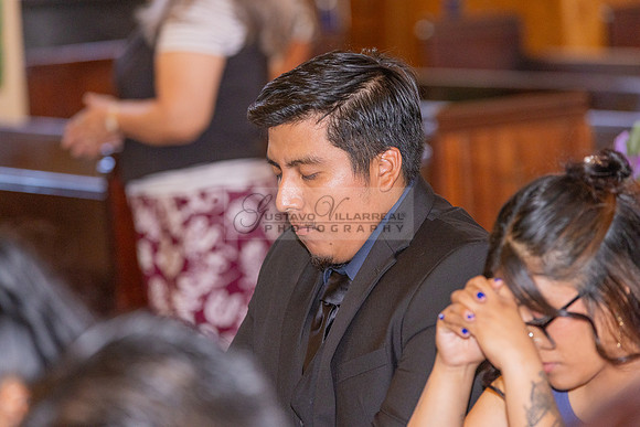 Amy Lopez quinceanera event celebration in Los Angeles Ca, photography and videography by Gustavo Villarreal. 323-633-8283, www.gvphotoandvideo.com