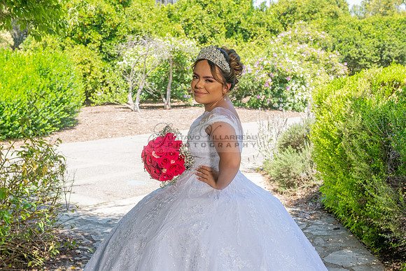 Alyssa and Kaitlynn sweet Sixteens photoshoot at Los Angeles County Arboretum in Arcadia Ca. photography, videography, Gustavo Villarreal, 323-633-8283, www.gvphotoandvideo.com