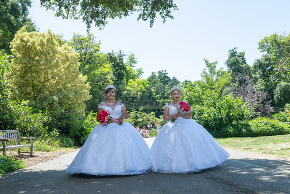 Alyssa and Kaitlynn sweet Sixteens photoshoot at Los Angeles County Arboretum in Arcadia Ca. photography, videography, Gustavo Villarreal, 323-633-8283, www.gvphotoandvideo.com