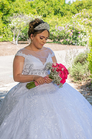 Alyssa and Kaitlynn sweet Sixteens photoshoot at Los Angeles County Arboretum in Arcadia Ca. photography, videography, Gustavo Villarreal, 323-633-8283, www.gvphotoandvideo.com