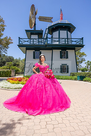 Samantha Rodriguez quinceanera celebration, photography, video at Heritage Park in Pico Rivera Ca. Bellflower, Santa Ana, Gustavo Villarreal photography, 323-633-8283, www.gvphotoandvideo.com