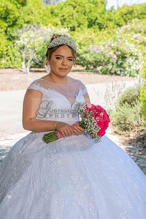 Alyssa and Kaitlynn sweet Sixteens photoshoot at Los Angeles County Arboretum in Arcadia Ca. photography, videography, Gustavo Villarreal, 323-633-8283, www.gvphotoandvideo.com