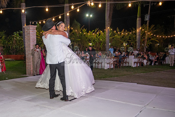 Lalo and Indira wedding, boda en Puga Nayarit Mexico, Gustavo Villarreal Photography, 323-633-8283, www.gustavovillarreal.com