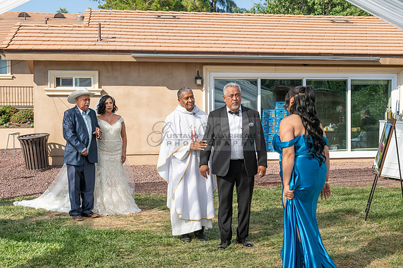 Gloria y Jose Luis Engagement photos en el rancho, caballos, Novias, La Puente Ca, 323-633-8283, www.gvphotoandvideo.com