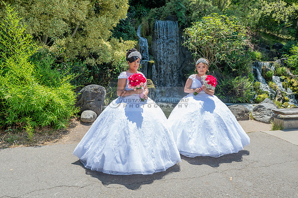 Alyssa and Kaitlynn sweet Sixteens photoshoot at Los Angeles County Arboretum in Arcadia Ca. photography, videography, Gustavo Villarreal, 323-633-8283, www.gvphotoandvideo.com