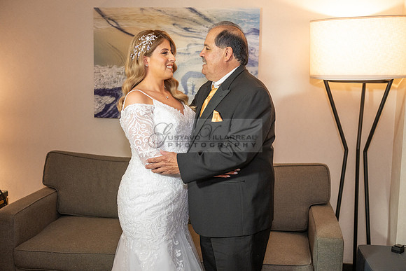Alberto y Lourdes wedding celebration, photographer, videographer at Rio Hondo country Club in Downey Ca. Gustavo Villarreal photography, 323-633-8283, www.gvphotoandvideo.com