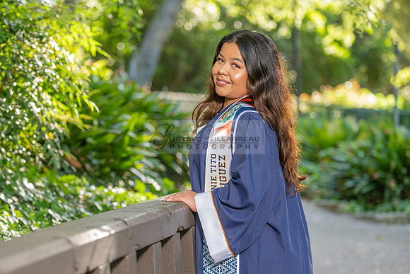 Melanie graduation photographer CSUF, California State University Fullerton, Whittier Ca, Gustavo Villarreal Photography, 323-633-8283, www.gvphotoandvideo.com