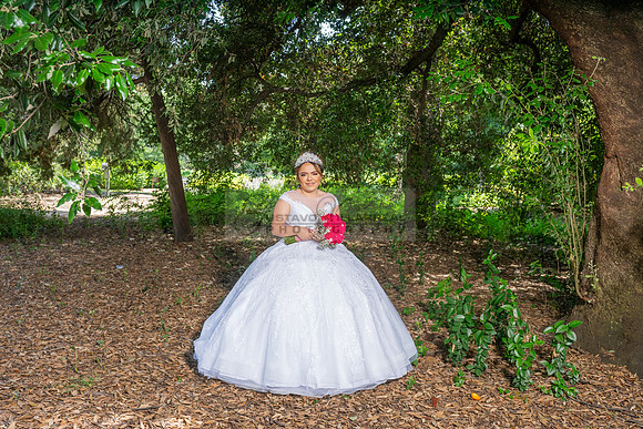 Alyssa and Kaitlynn sweet Sixteens photoshoot at Los Angeles County Arboretum in Arcadia Ca. photography, videography, Gustavo Villarreal, 323-633-8283, www.gvphotoandvideo.com