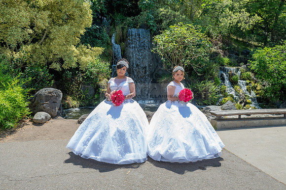 Alyssa and Kaitlynn sweet Sixteens photoshoot at Los Angeles County Arboretum in Arcadia Ca. photography, videography, Gustavo Villarreal, 323-633-8283, www.gvphotoandvideo.com
