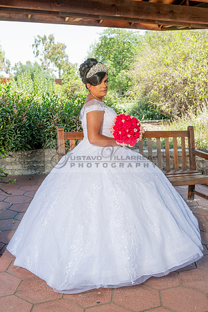 Alyssa and Kaitlynn sweet Sixteens photoshoot at Los Angeles County Arboretum in Arcadia Ca. photography, videography, Gustavo Villarreal, 323-633-8283, www.gvphotoandvideo.com