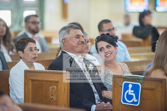 EVELIA Y JUAN weddings photography and video at St Joseph Catholic church in Hawthorne Ca, Reception venues at Temple of Emanuel of beberly hills Ca,  www.gustavovillarreal.com, 323-633-8283