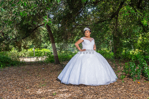 Alyssa and Kaitlynn sweet Sixteens photoshoot at Los Angeles County Arboretum in Arcadia Ca. photography, videography, Gustavo Villarreal, 323-633-8283, www.gvphotoandvideo.com