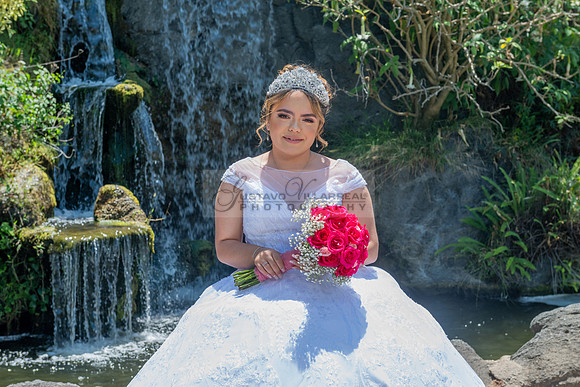 Alyssa and Kaitlynn sweet Sixteens photoshoot at Los Angeles County Arboretum in Arcadia Ca. photography, videography, Gustavo Villarreal, 323-633-8283, www.gvphotoandvideo.com