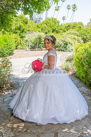Alyssa and Kaitlynn sweet Sixteens photoshoot at Los Angeles County Arboretum in Arcadia Ca. photography, videography, Gustavo Villarreal, 323-633-8283, www.gvphotoandvideo.com