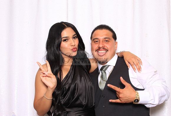 Stephanie and Albert wedding celebration, photo booth in Redondo Beach Ca, Gustavo Villarreal Photography, 323-633-8283, www.gvphotoandvideo.com