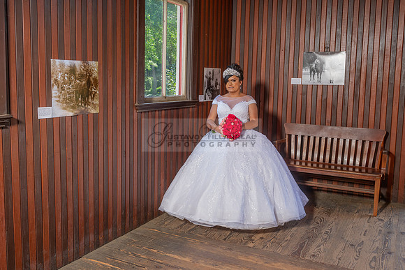 Alyssa and Kaitlynn sweet Sixteens photoshoot at Los Angeles County Arboretum in Arcadia Ca. photography, videography, Gustavo Villarreal, 323-633-8283, www.gvphotoandvideo.com