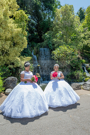 Alyssa and Kaitlynn sweet Sixteens photoshoot at Los Angeles County Arboretum in Arcadia Ca. photography, videography, Gustavo Villarreal, 323-633-8283, www.gvphotoandvideo.com