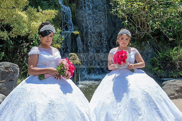 Alyssa and Kaitlynn sweet Sixteens photoshoot at Los Angeles County Arboretum in Arcadia Ca. photography, videography, Gustavo Villarreal, 323-633-8283, www.gvphotoandvideo.com