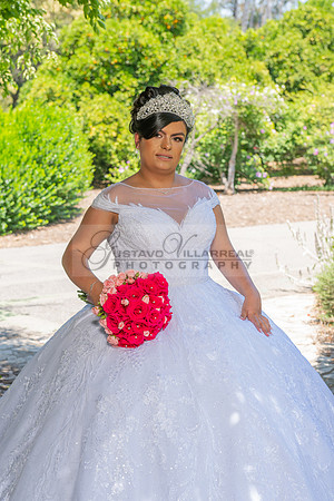 Alyssa and Kaitlynn sweet Sixteens photoshoot at Los Angeles County Arboretum in Arcadia Ca. photography, videography, Gustavo Villarreal, 323-633-8283, www.gvphotoandvideo.com