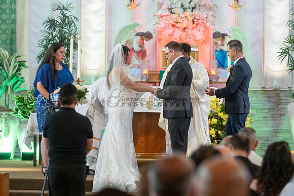 Jeanette and Juan wedding reception at doubletree hotel in Norwalk Ca. Wedding photography, videography, 323-633-8283, www.gvphotoandvideo.com