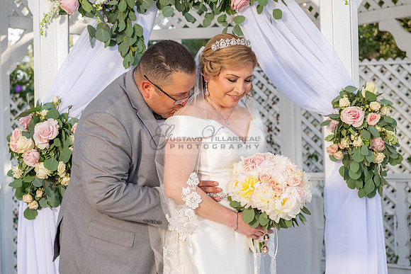 Suyin and Hugo wedding ceremony, reception at Luminarias Restaurant in Monterey Park Ca, photographer and videographer by Gustavo Villarreal 323-633-8283, #gvphotoandvideo