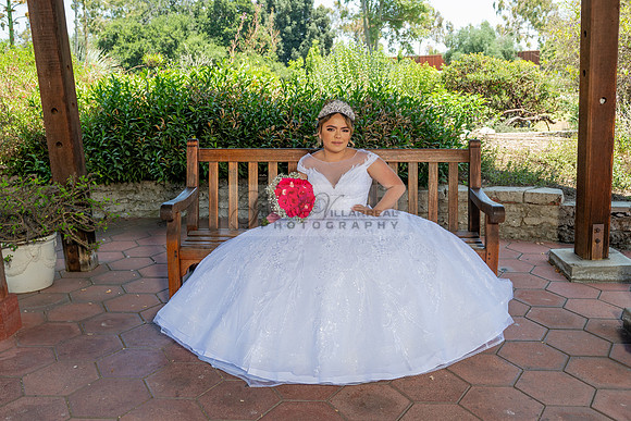 Alyssa and Kaitlynn sweet Sixteens photoshoot at Los Angeles County Arboretum in Arcadia Ca. photography, videography, Gustavo Villarreal, 323-633-8283, www.gvphotoandvideo.com
