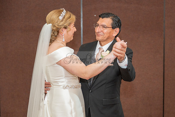 Suyin and Hugo wedding ceremony, reception at Luminarias Restaurant in Monterey Park Ca, photographer and videographer by Gustavo Villarreal 323-633-8283, #gvphotoandvideo