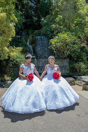 Alyssa and Kaitlynn sweet Sixteens photoshoot at Los Angeles County Arboretum in Arcadia Ca. photography, videography, Gustavo Villarreal, 323-633-8283, www.gvphotoandvideo.com