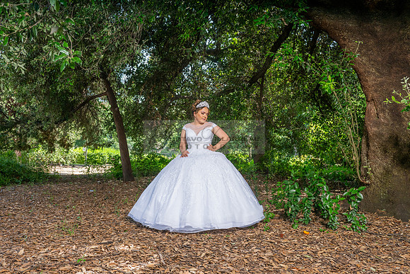 Alyssa and Kaitlynn sweet Sixteens photoshoot at Los Angeles County Arboretum in Arcadia Ca. photography, videography, Gustavo Villarreal, 323-633-8283, www.gvphotoandvideo.com