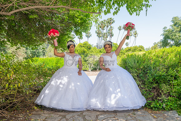 Alyssa and Kaitlynn sweet Sixteens photoshoot at Los Angeles County Arboretum in Arcadia Ca. photography, videography, Gustavo Villarreal, 323-633-8283, www.gvphotoandvideo.com
